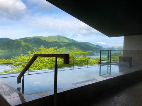 Hakone Travel Guide: Onsen Retreats and Scenic Views