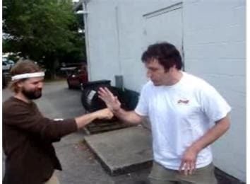 What are rude gestures in Turkey?
