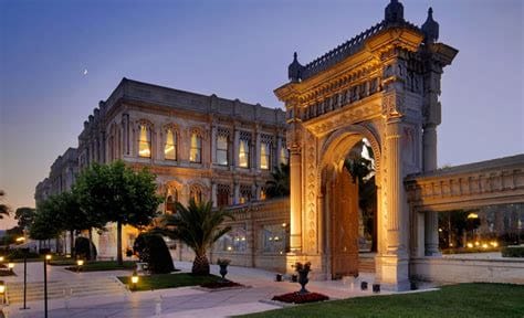 What is the most luxurious area in Istanbul?