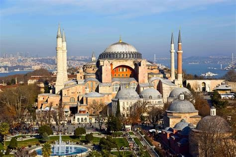 Why is Hagia Sophia so popular?