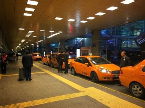 Are airport taxis in Istanbul safe?