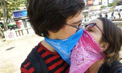 Can I kiss my boyfriend in Turkey?