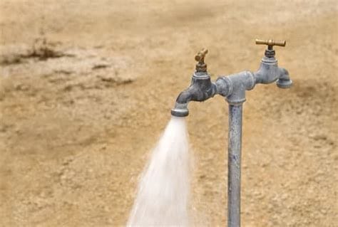 Can you brush your teeth with tap water in Turkey?