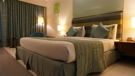 Can you stay just a few hours in a hotel?