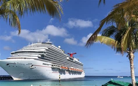 Do cruise ships stop at Turks?