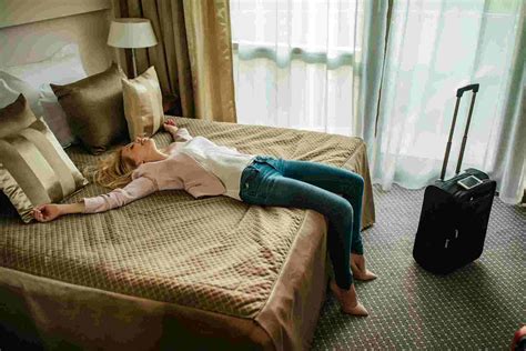 How long can you stay in a hotel without paying?