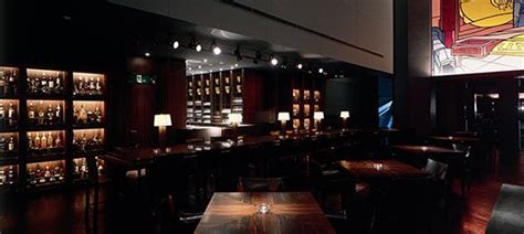 How much does it cost to sit New York bar?