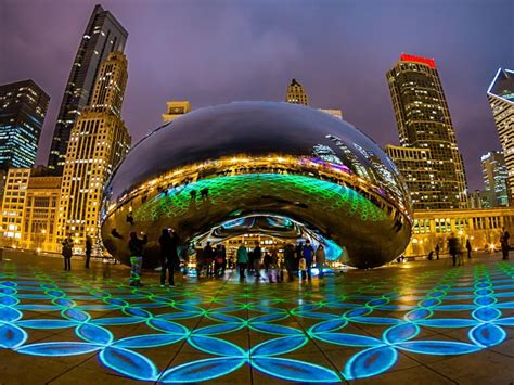 Is it safe to walk in Millenium park at night?