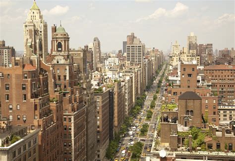 Is Park Avenue the same as 5th avenue?