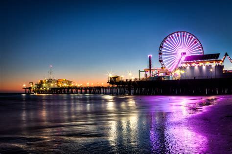 Is Santa Monica Pier better in day or night?