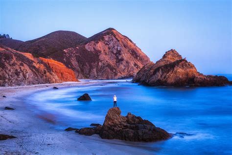 Is there a pink beach in California?