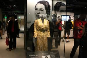 What do you wear to a museum in NYC?
