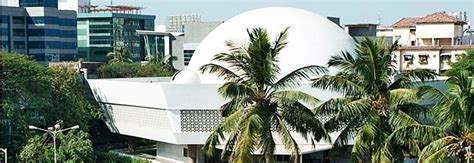 What is the best time to visit Nehru Planetarium Mumbai?