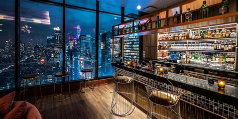What neighborhood has best bars NYC?