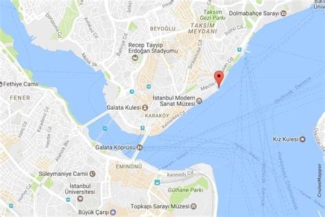 Where do cruise ships dock for Istanbul?