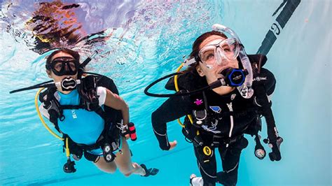 Can you dive without a PADI?