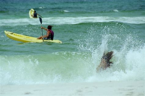 Can you surf in Destin Florida?