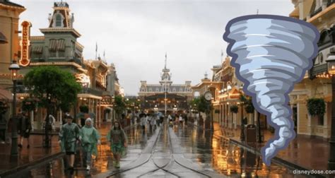 Has a tornado ever hit Disney World?
