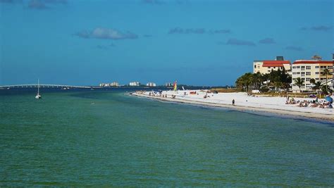 Is Fort Myers a nice area to live?
