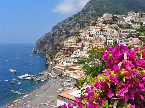Is October a good time to go to Naples?