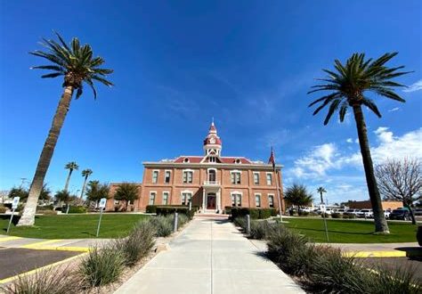 What City In Arizona Has The Most Retirees?