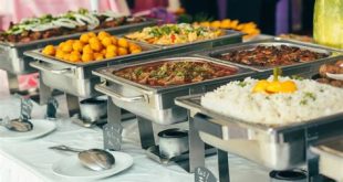 What Is The Difference Between Catering And Food Service?