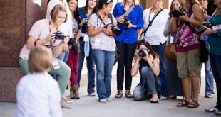 Where do photographers meet?